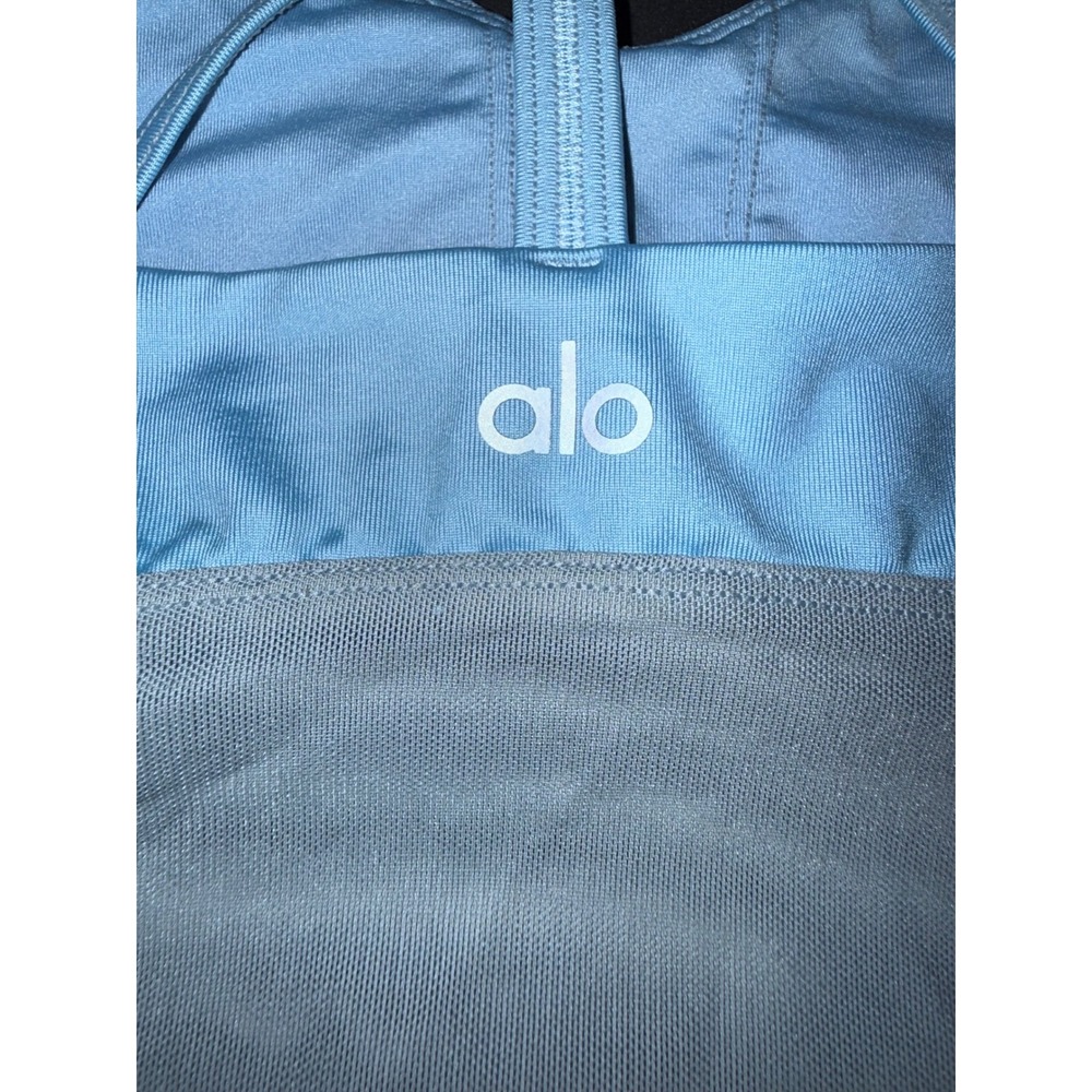 Alo Yoga Light Blue Strappy V-Neck Sports Bra Medium RN87370 Activewear